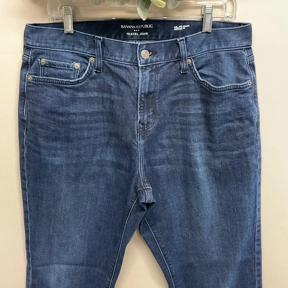 Banana Republic Travel Jean Athletic Fit Dark Rinse Denim 35x32